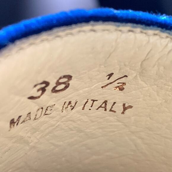 🔴 M. GEMI The Cerchio Velvet Women's Size 8 Royal Blue Slip-on Walking Shoes - Picture 9 of 9